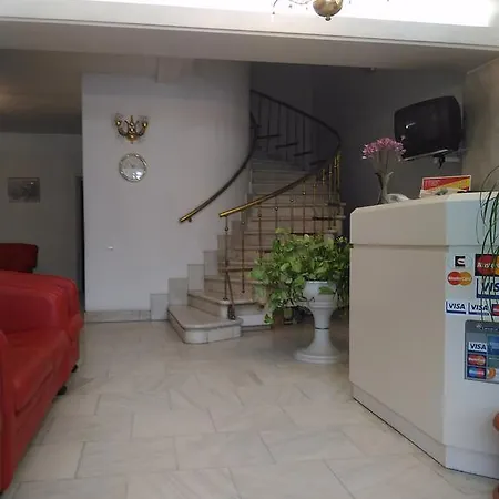 Pensiunea Helvetia 게스트하우스 3*